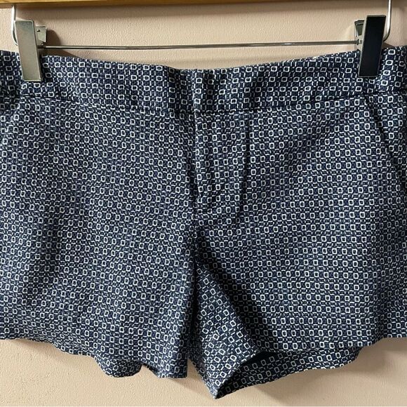 Joie Blue Printed Low Rise Short Shorts Size 0 GUC - Picture 12 of 13